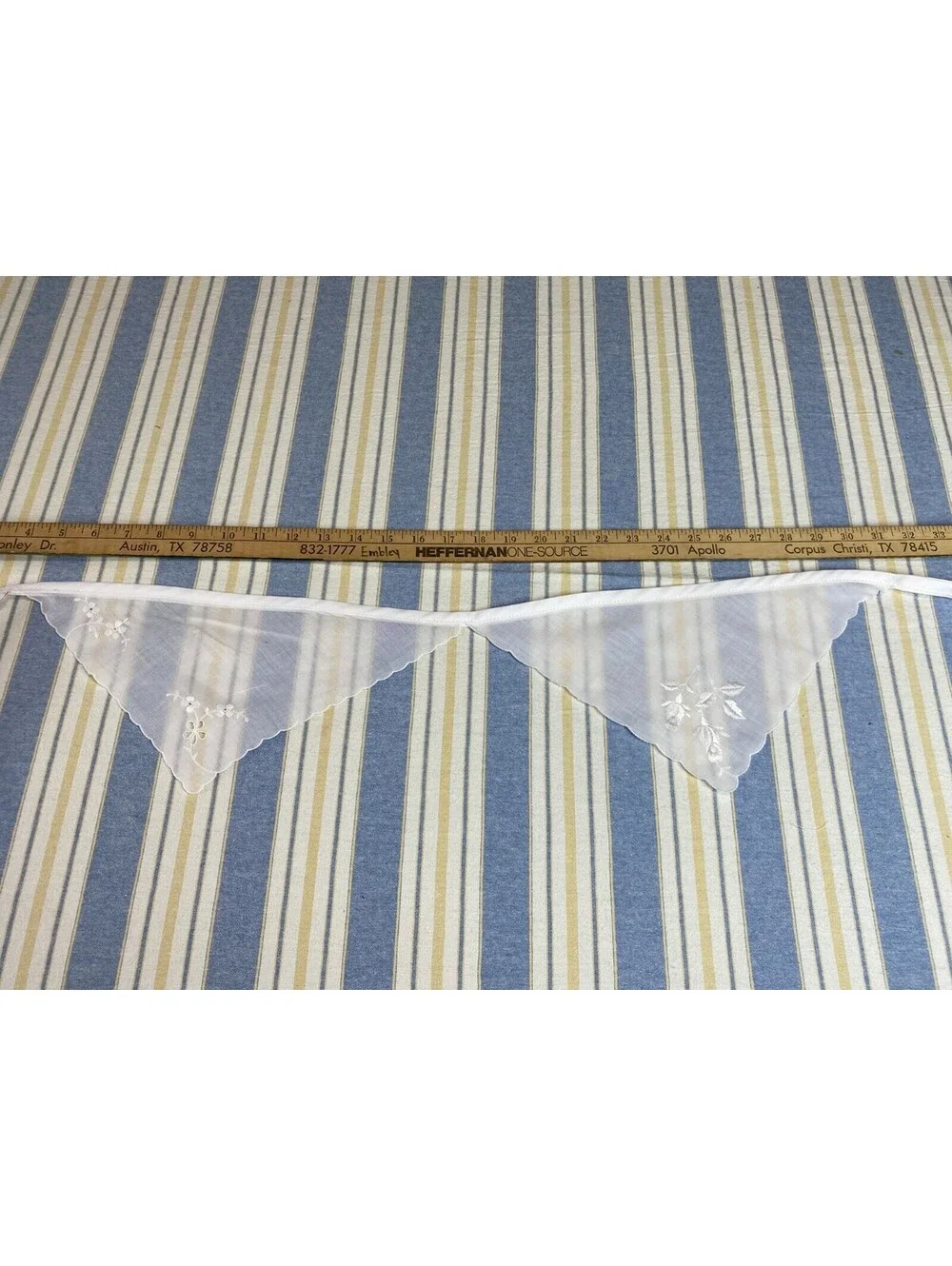 Vintage Handkerchief Bunting Garland Hankie Banner Handmade Flowers white Pink